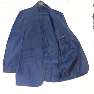 MENS NWOT MENS SUIT